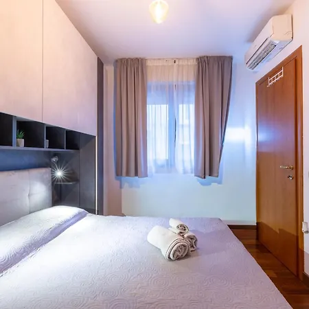 Alvin Deluxe - -private Parking * Cagliari