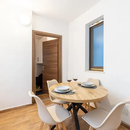 Apartman Alvin Deluxe - -private Parking Cagliari